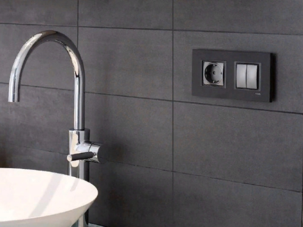 Монтаж оборудования в ванной комнате